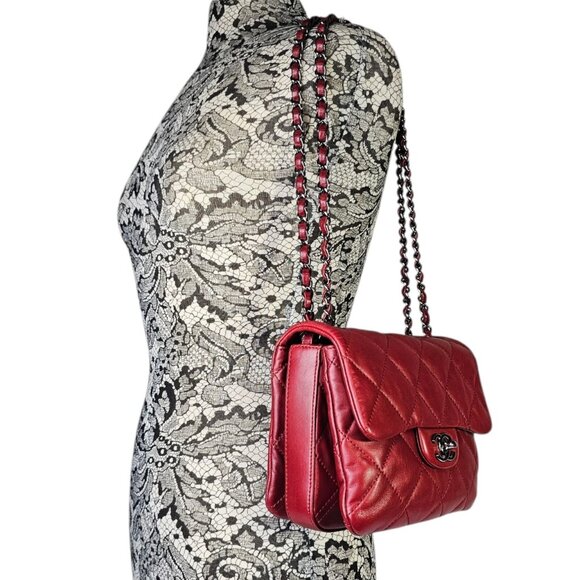 CHANEL CC Logo Mini Matelasse Double Chain Shoulder Bag Leather Red CC Quilted - Picture 11 of 16